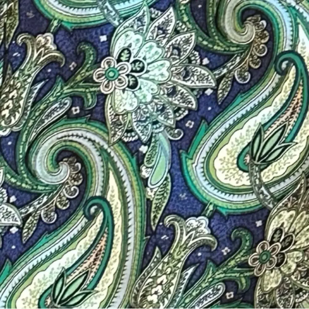 Talbots Petties NWOT Green Blue White Paisley Floral Shorts Size 2P